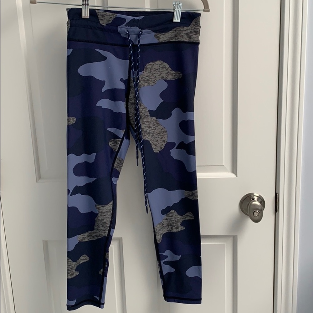 Aerie camo leggings